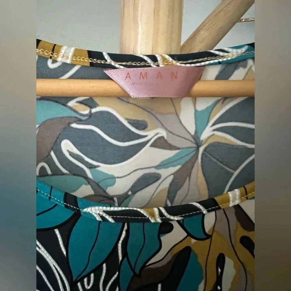 Amana sleeves tie top size Large - Excellent condition - Picture 6 of 7